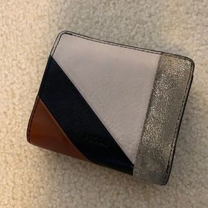Fossil wallet